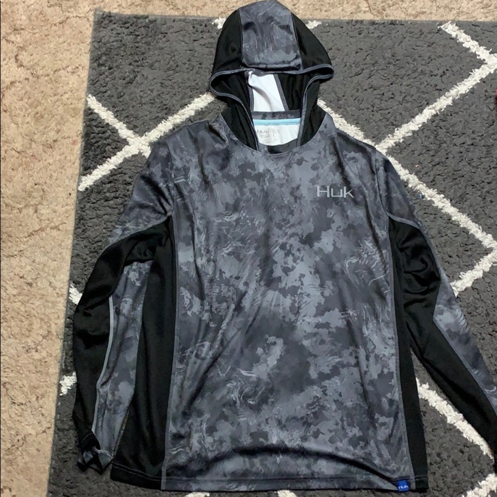 Men’s huk hoodie shirt